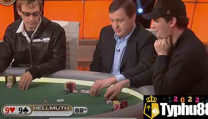 Phil Hellmuth là cầu thủ Poker